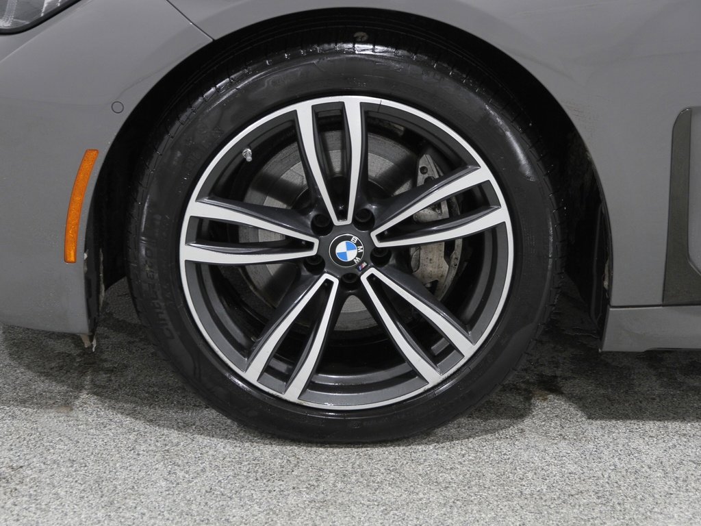 Certified 2022 BMW 740i xDrive w/ M Sport Package image 23