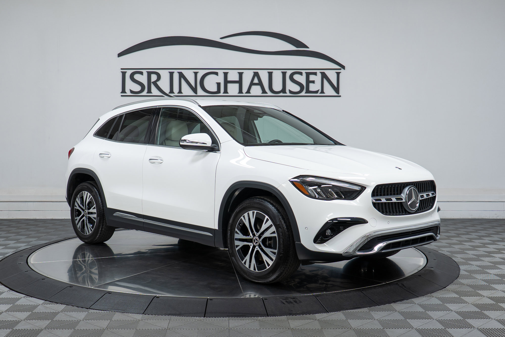 Used 2025 Mercedes-Benz GLA 250 4MATIC image 3