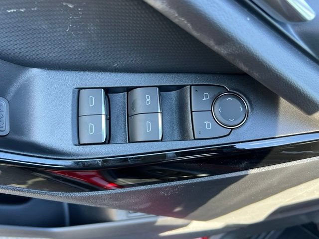 New 2027 Chevrolet Equinox RS w/ Convenience Package III AWD/4WD image 15