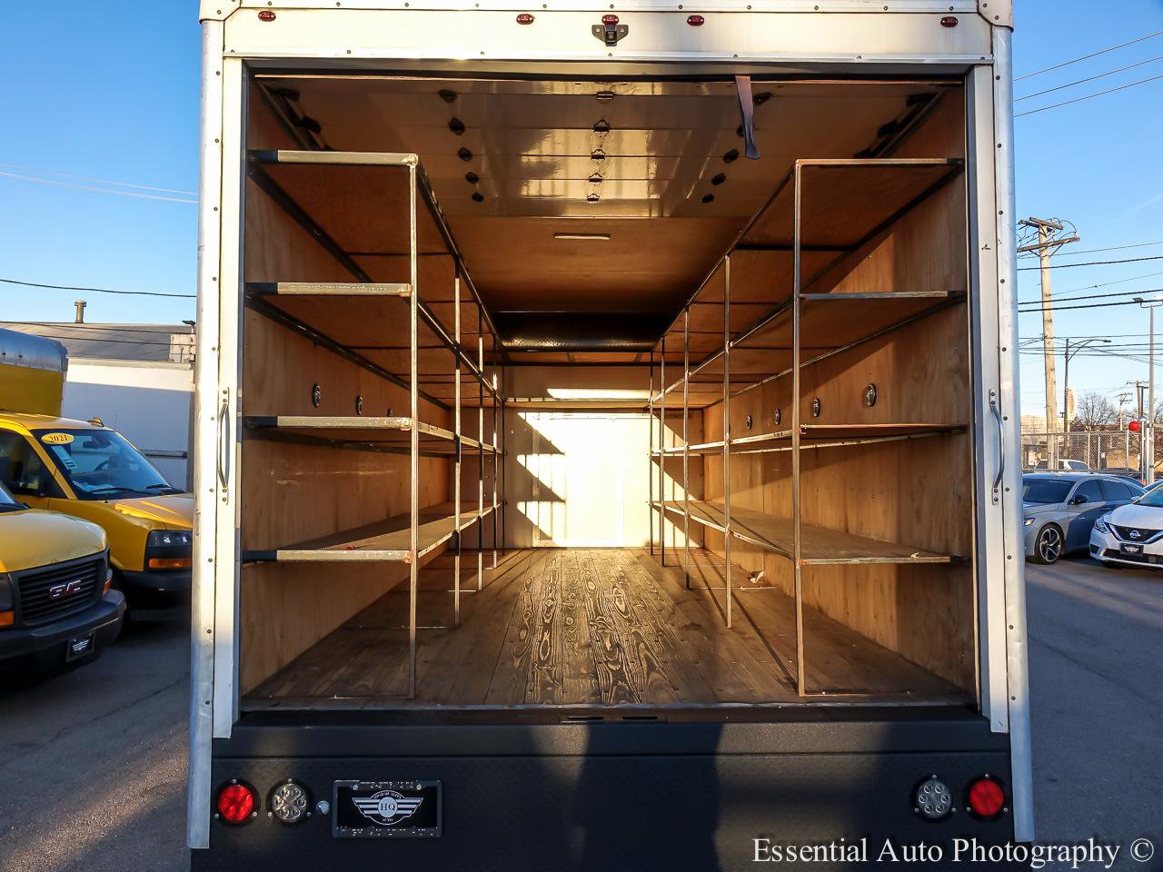 Used 2021 Chevrolet Express 4500 w/ Power Convenience Package RWD image 18