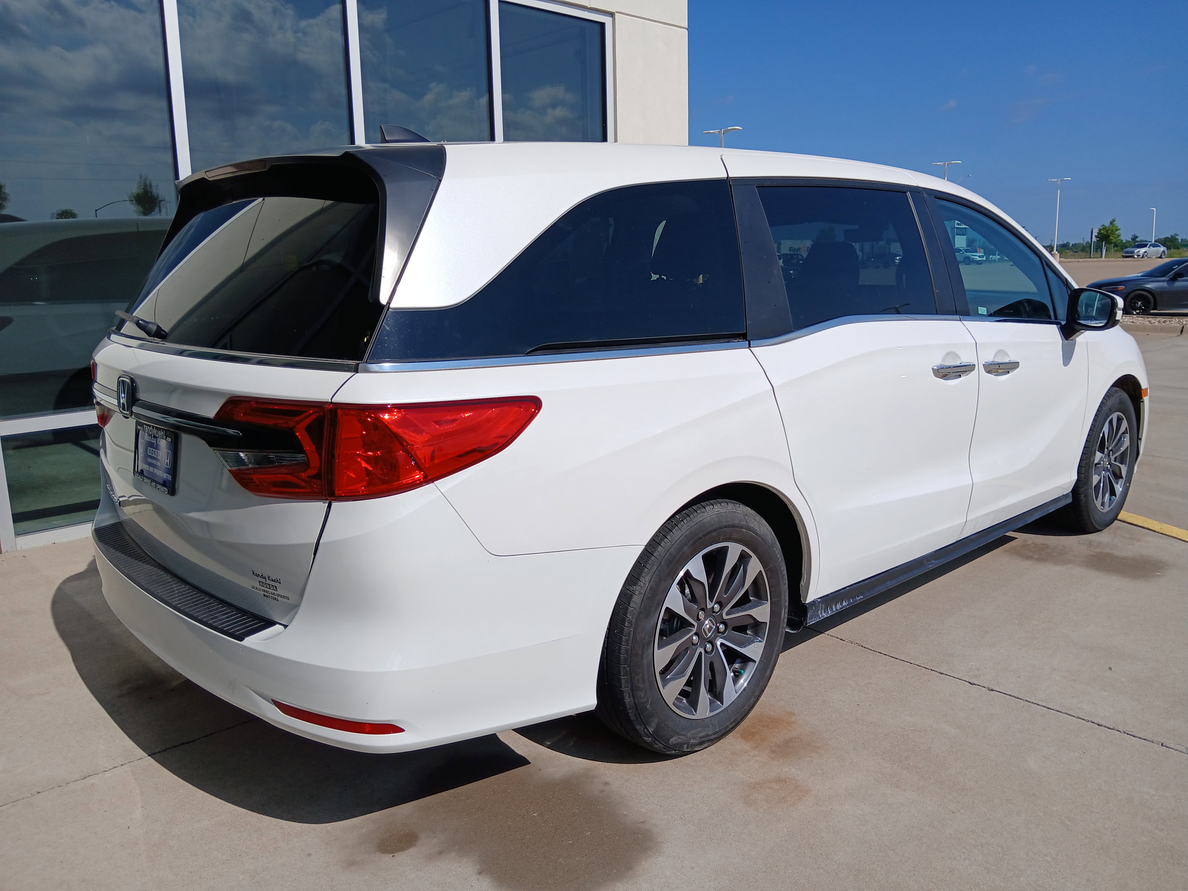 Used 2024 Honda Odyssey EX-L image 7