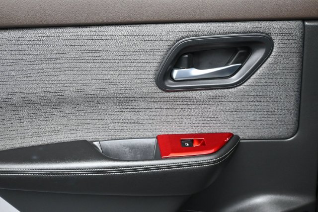 Used 2022 Nissan Rogue SV FWD image 10