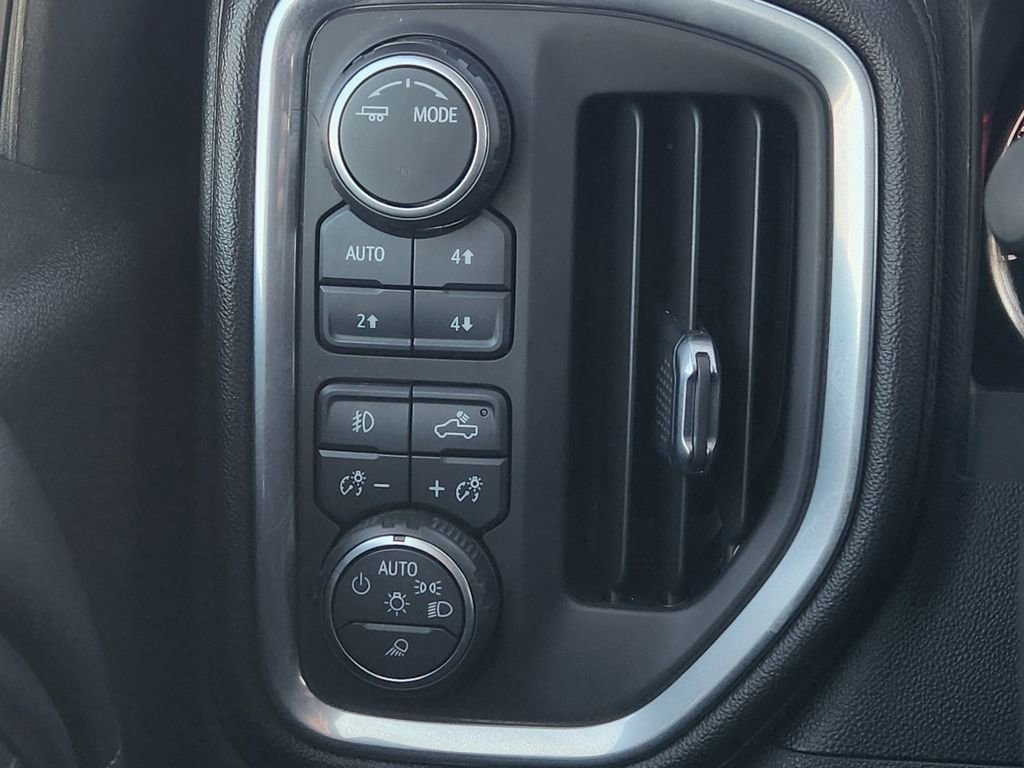 Used 2021 Chevrolet Silverado 1500 RST image 22