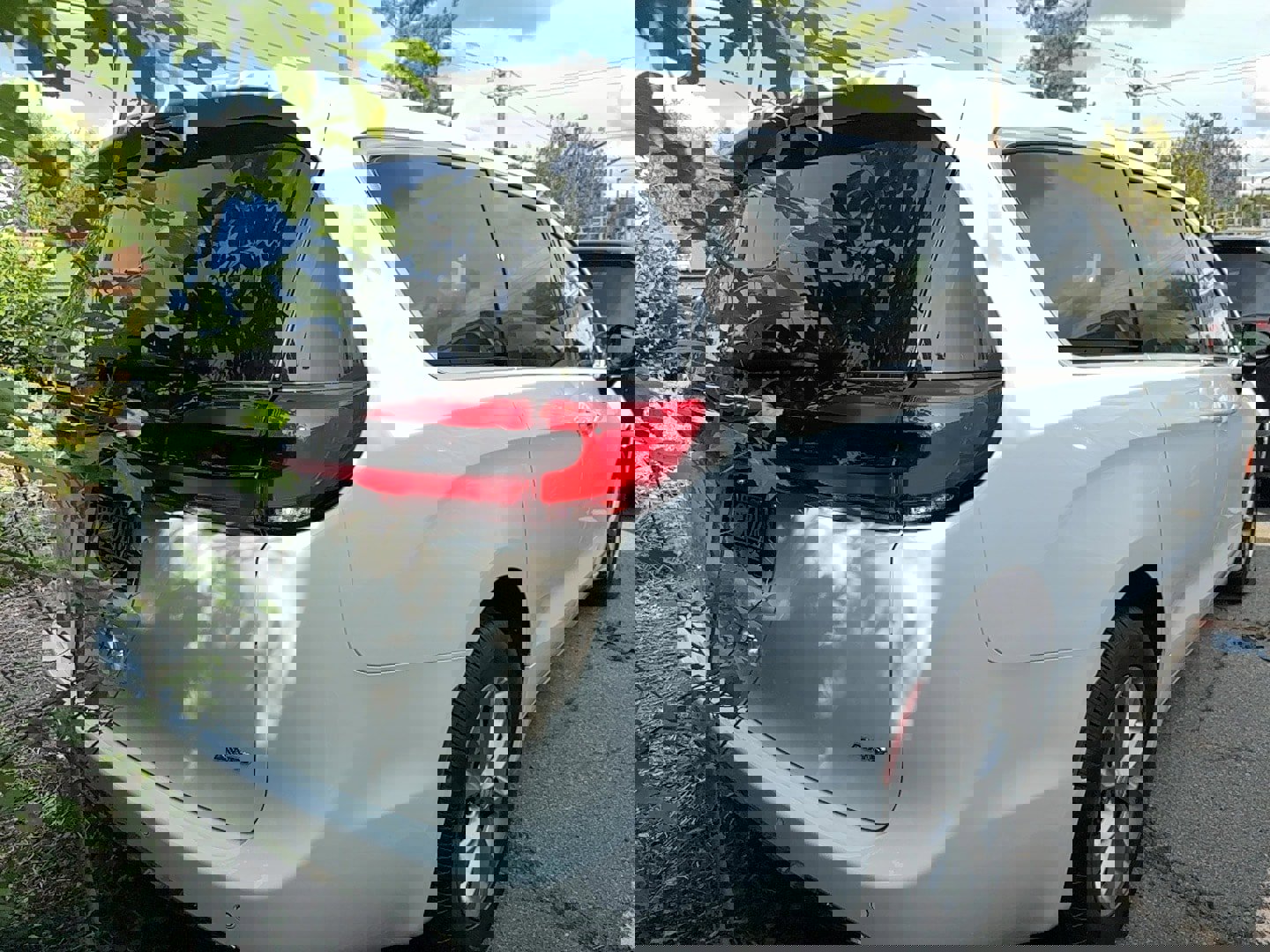 New 2026 Chrysler Pacifica Select image 3