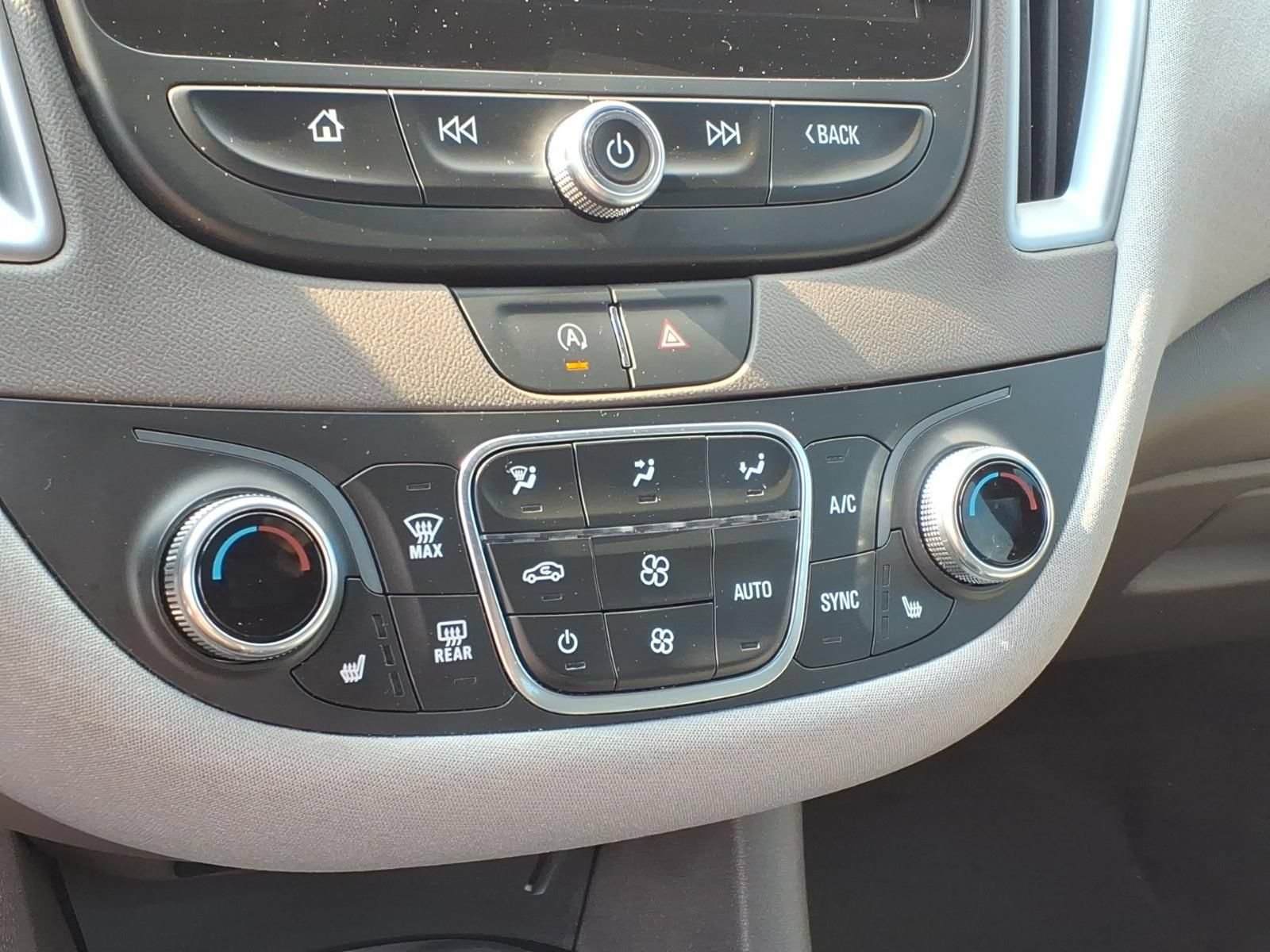 Used 2024 Chevrolet Malibu LT FWD image 21
