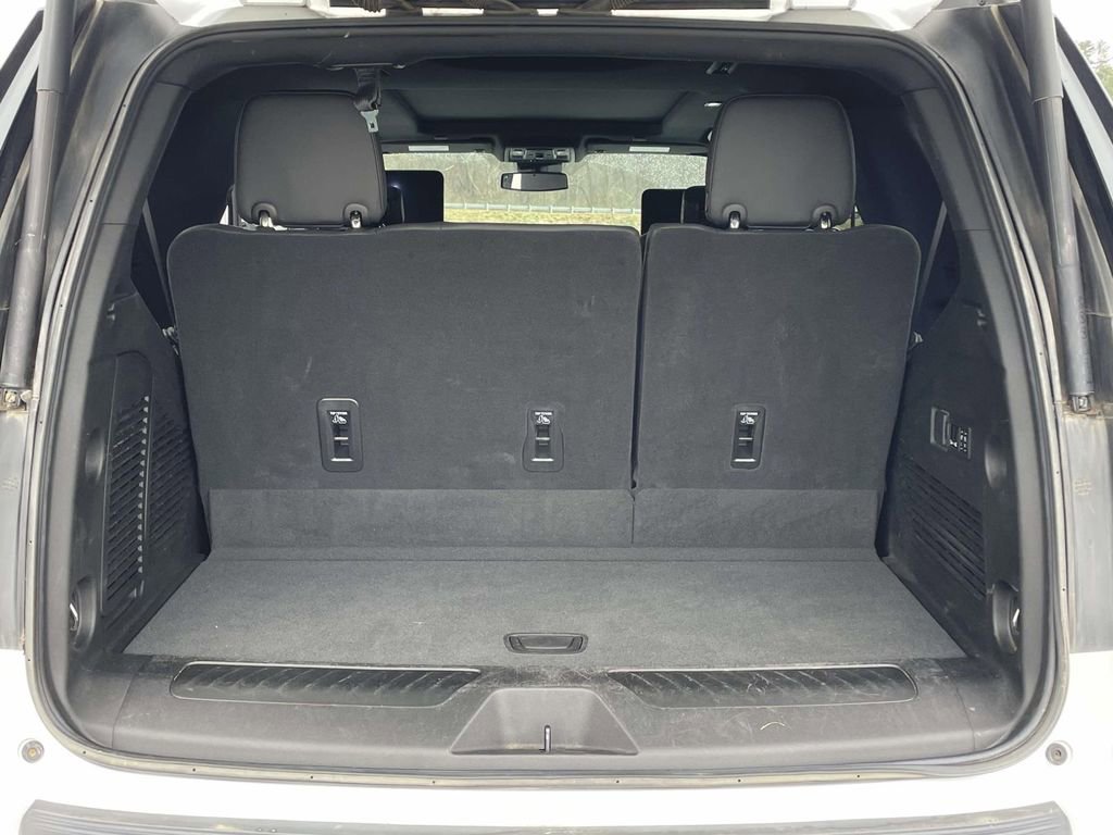 Used 2023 Chevrolet Tahoe LT w/ Luxury Package image 31