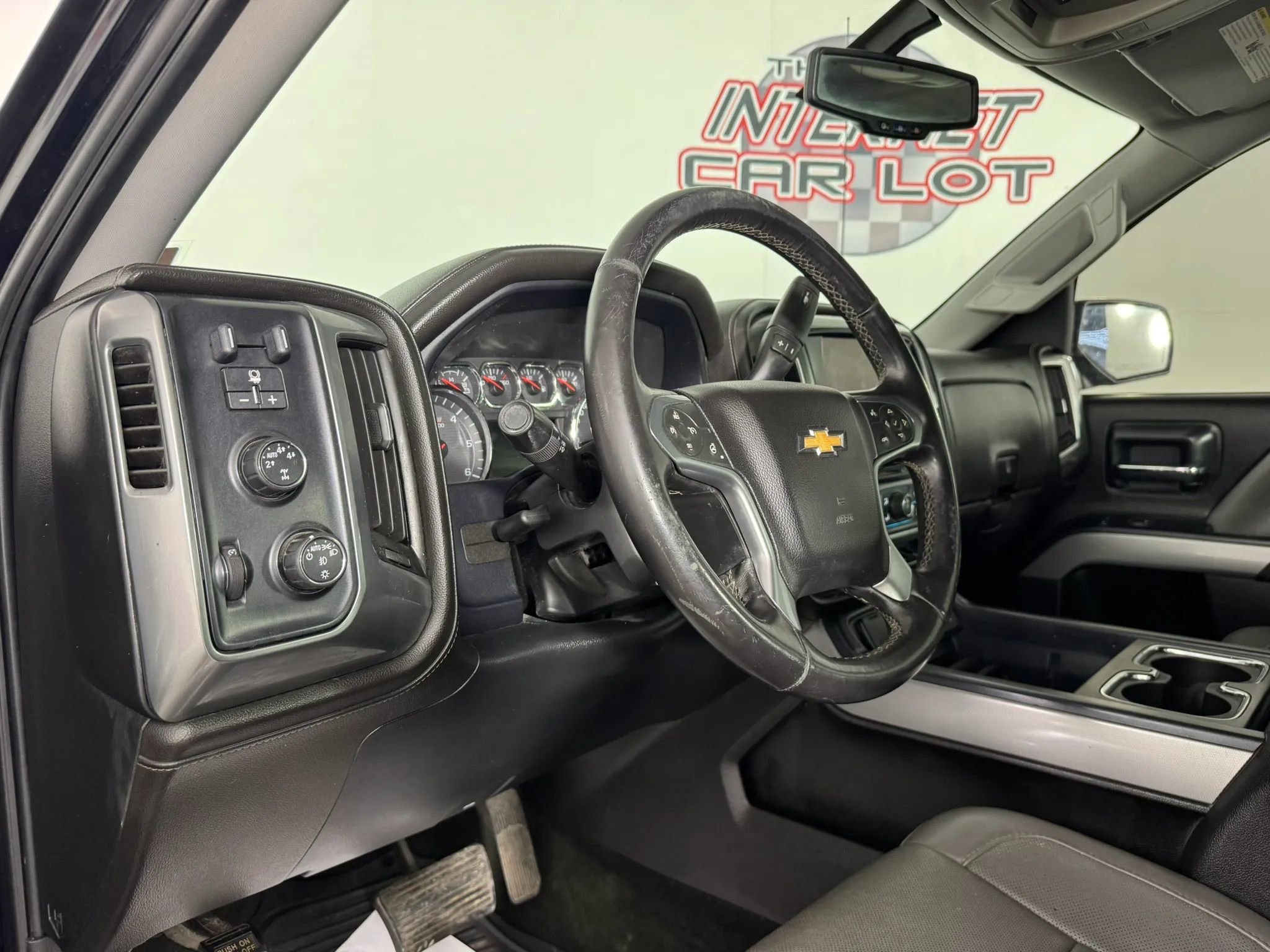 Used 2014 Chevrolet Silverado 1500 LTZ Z71 w/ LTZ Plus Package AWD/4WD image 10