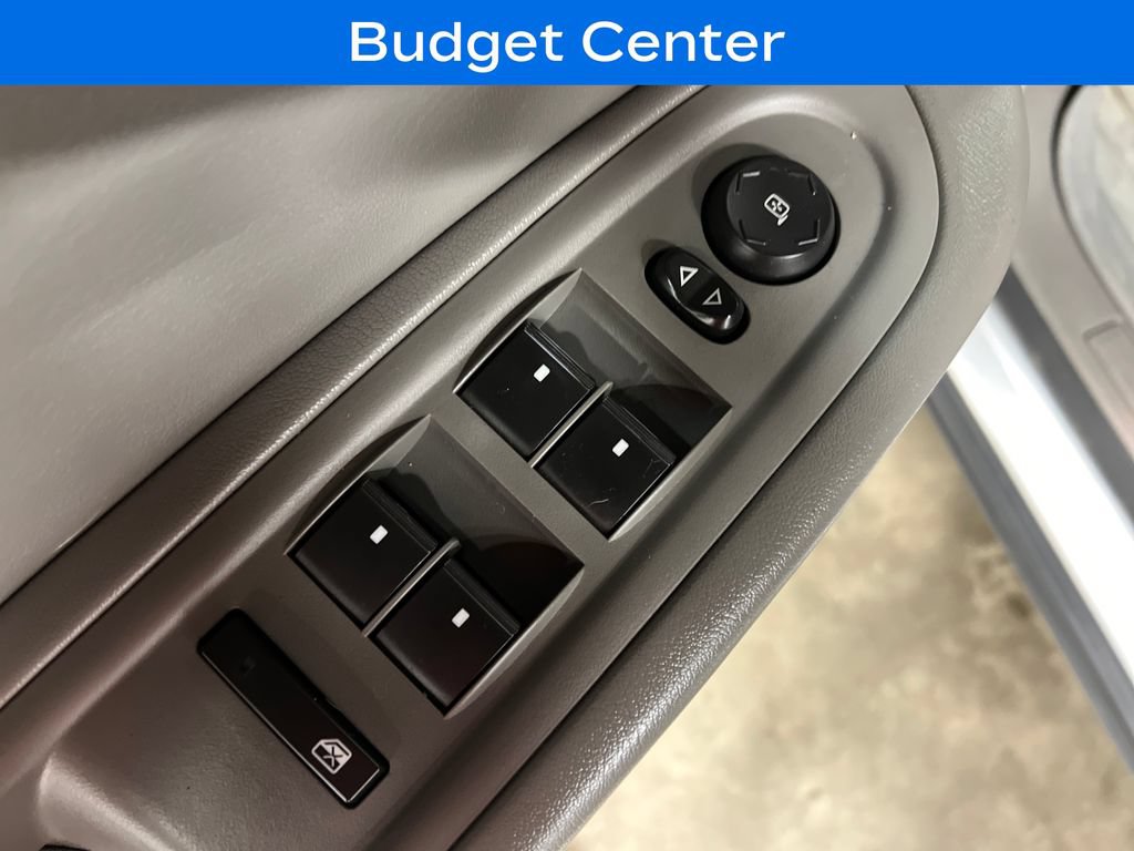 Used 2015 Chevrolet Traverse LS AWD/4WD image 16