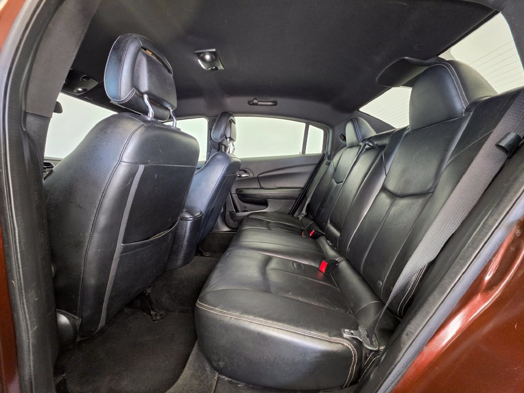 Used 2013 Chrysler 200 Limited FWD image 4
