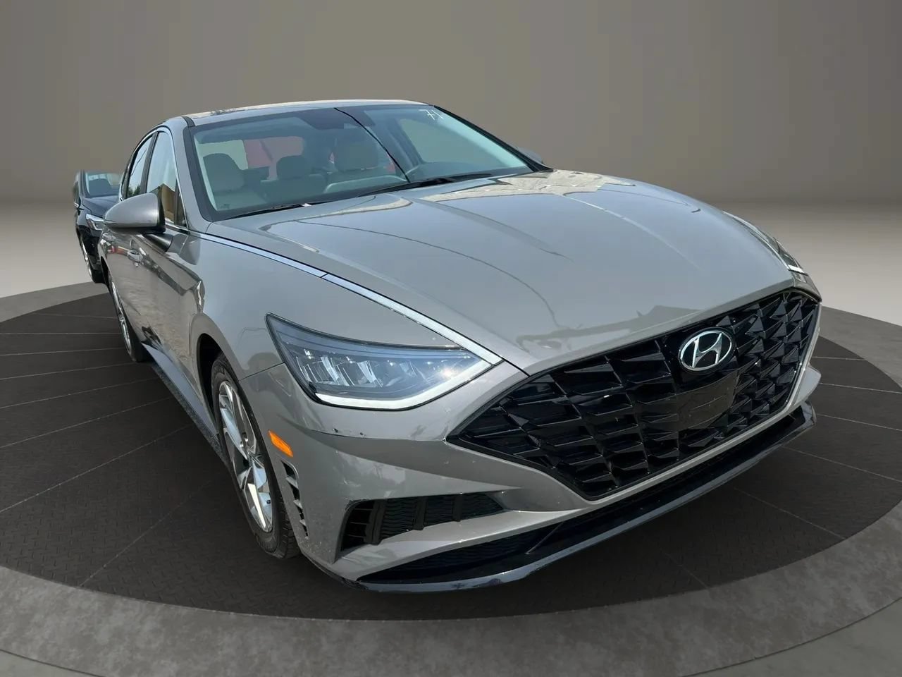 Used 2022 Hyundai Sonata SEL w/ Cargo Package FWD image 3