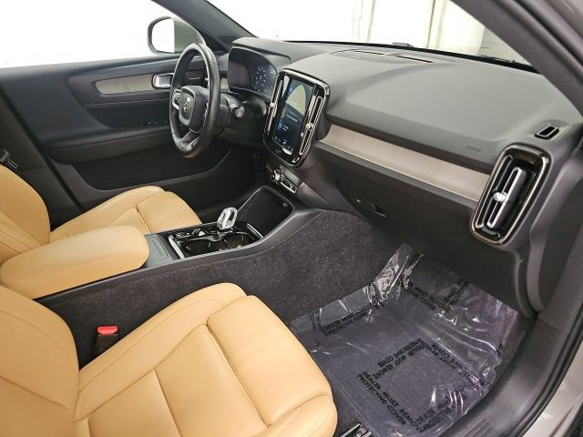 Used 2020 Volvo XC40 T5 Inscription w/ Protection Package AWD/4WD image 37