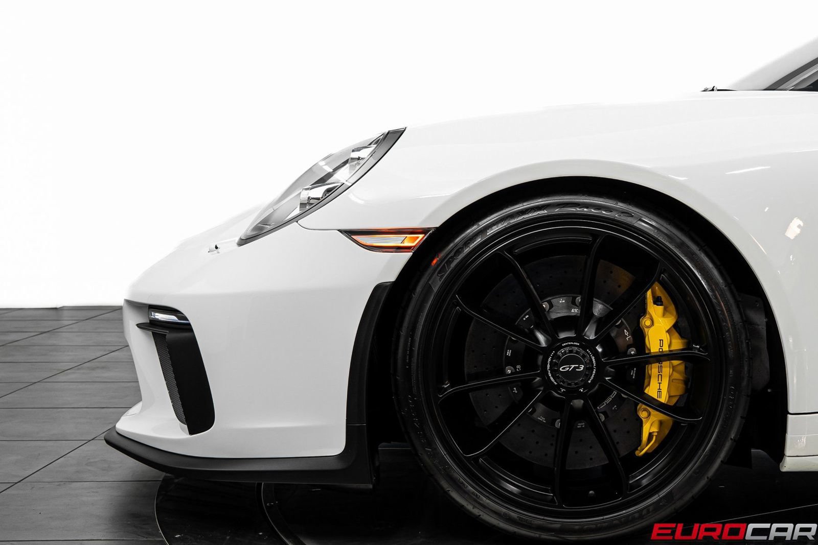Used 2018 Porsche 911 GT3 RWD image 14