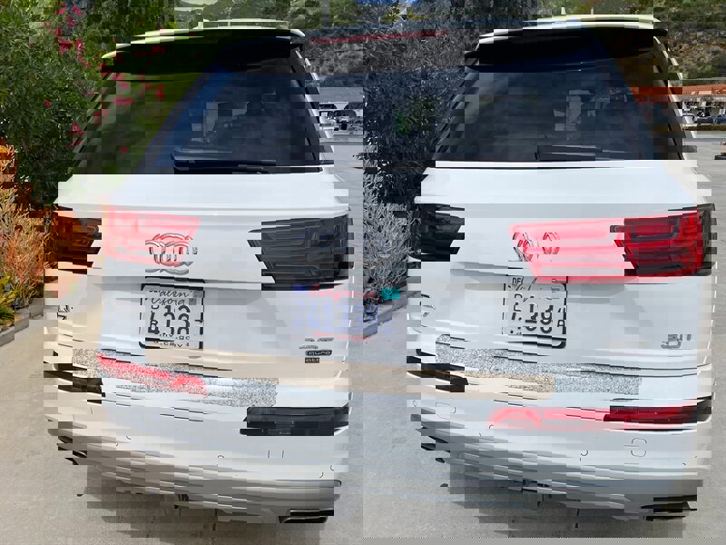 Used 2017 Audi Q7 3.0T Premium Plus image 10