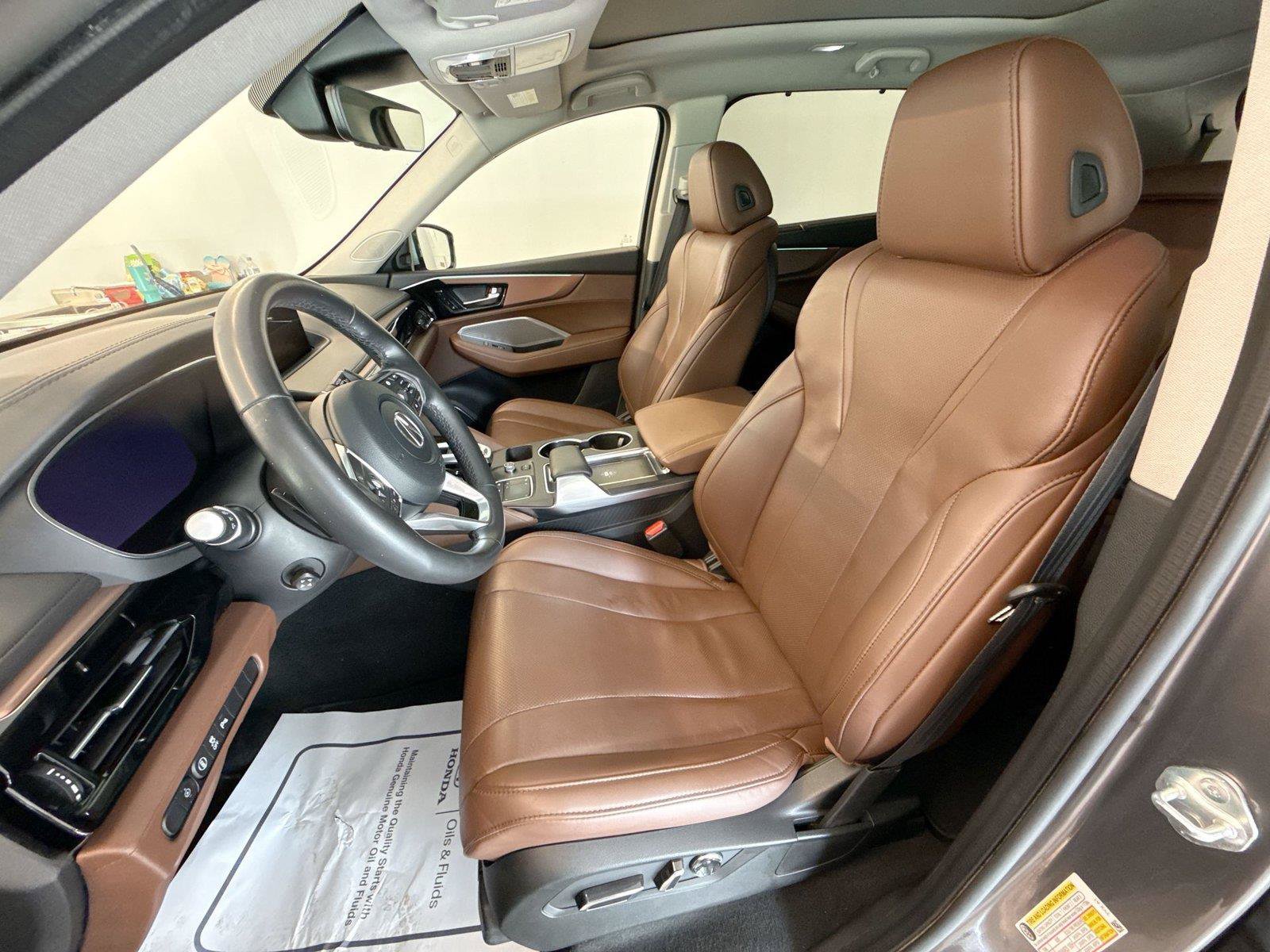 Used 2024 Acura MDX SH-AWD w/ Technology Package image 13