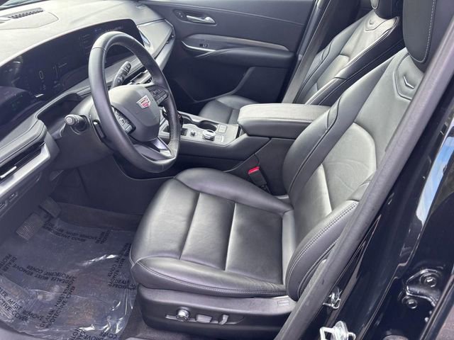 Used 2025 Cadillac XT4 Premium Luxury FWD image 10