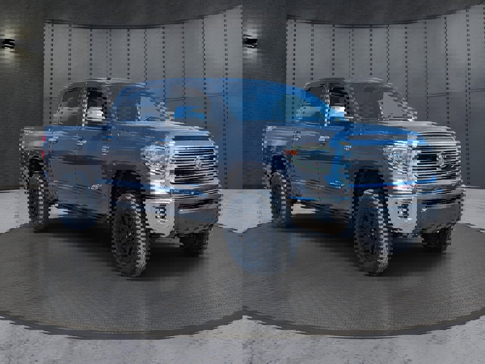 Used 2018 Toyota Tundra Limited w/ Limited Premium Package image 8