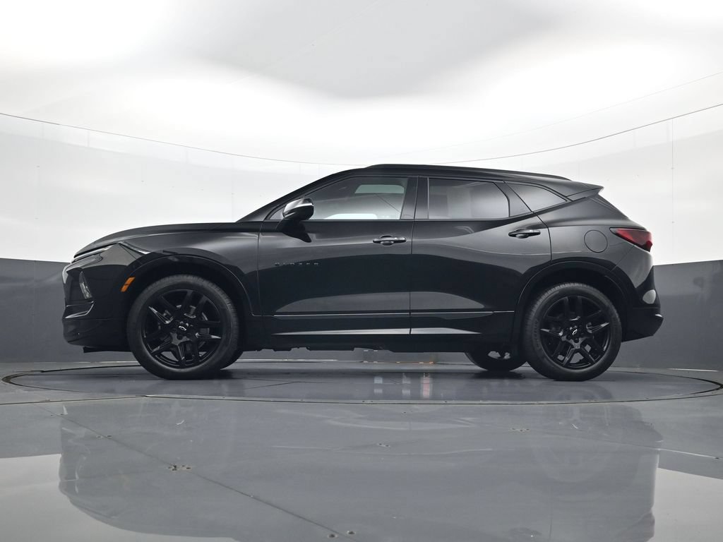 Used 2025 Chevrolet Blazer RS w/ Driver Confidence II Package AWD/4WD image 28