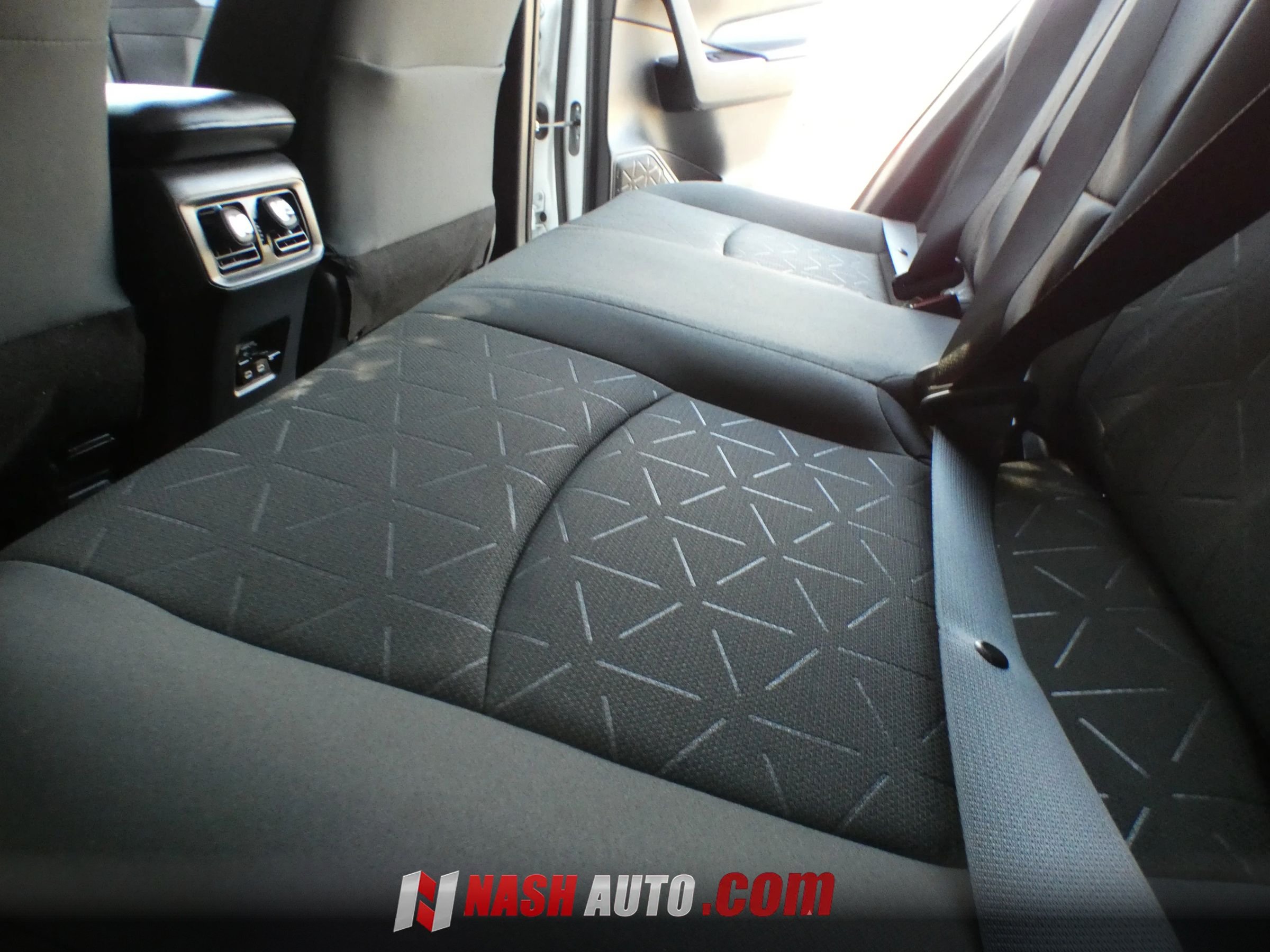 Used 2023 Toyota RAV4 AWD Hybrid image 50