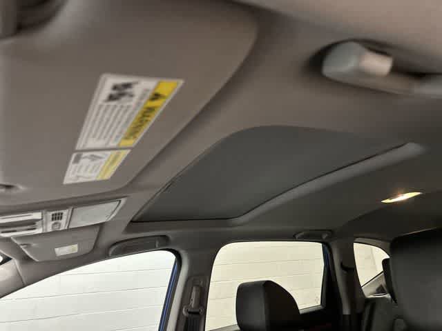 Used 2022 Honda CR-V Touring image 28