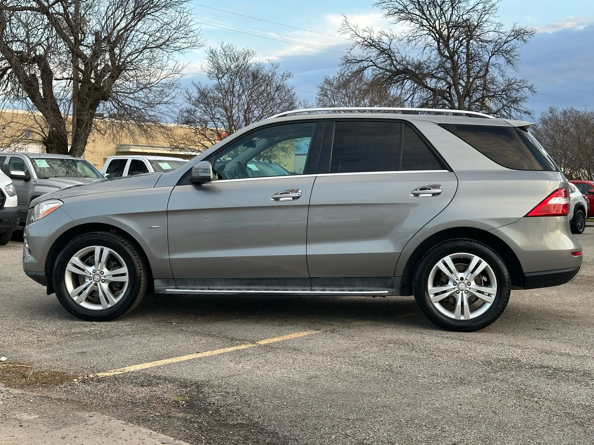 Used 2012 Mercedes-Benz ML 350 4MATIC image 3