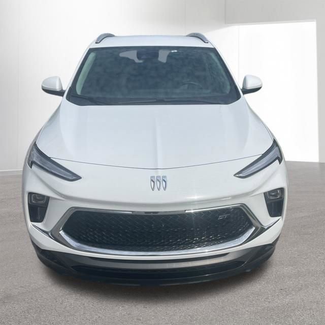 Used 2024 Buick Encore GX Sport Touring image 9