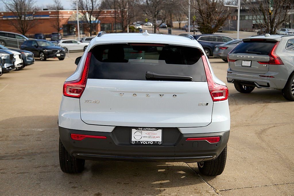 New 2026 Volvo XC40 B5 Ultra w/ Climate Package image 8
