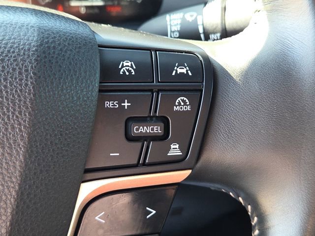 Used 2024 Toyota Crown XLE image 23