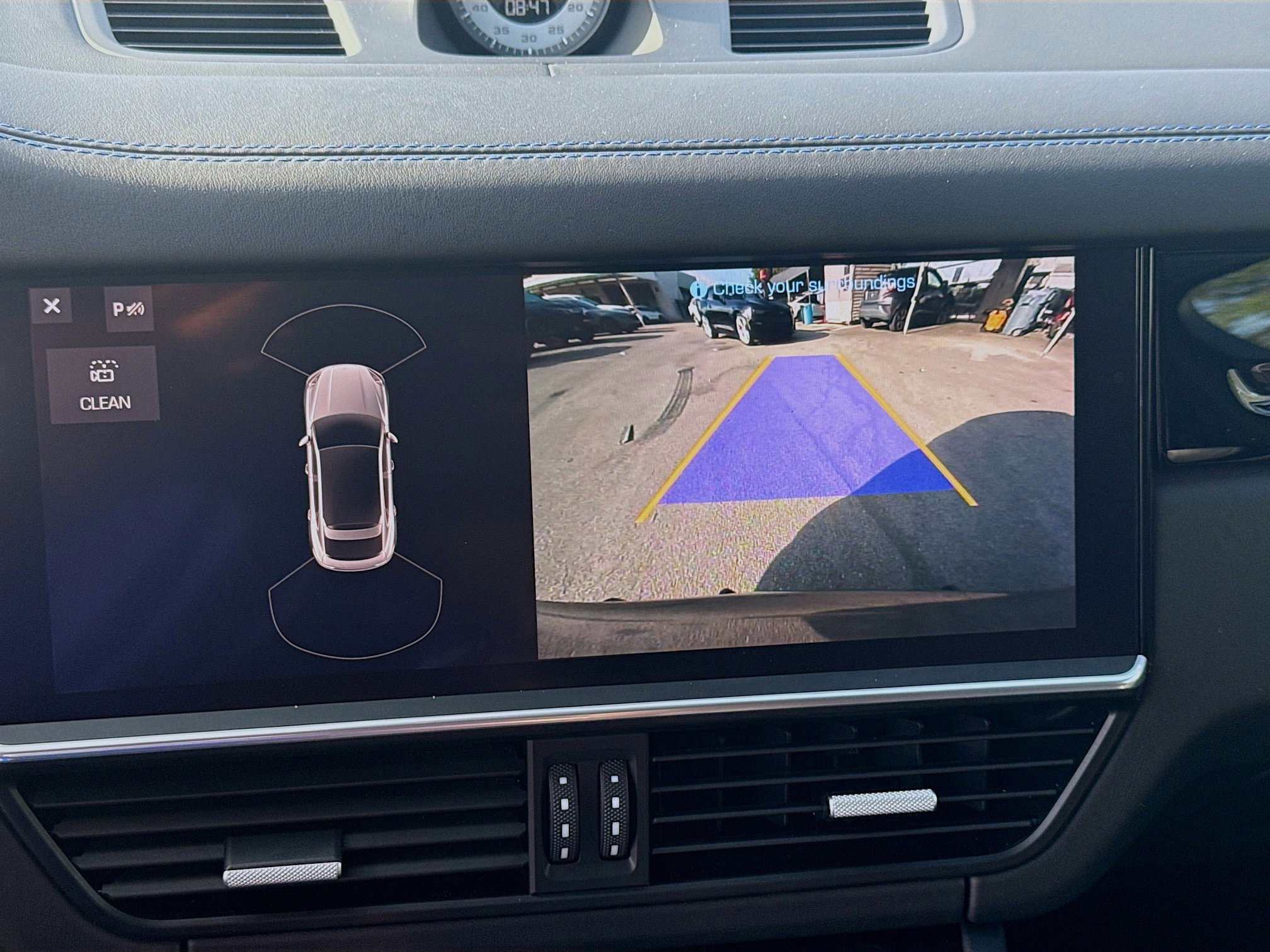 Used 2021 Porsche Cayenne S image 14