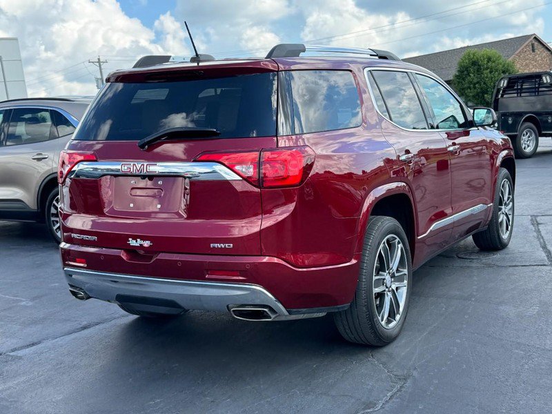 Used 2017 GMC Acadia Denali w/ Technology Package AWD/4WD image 3
