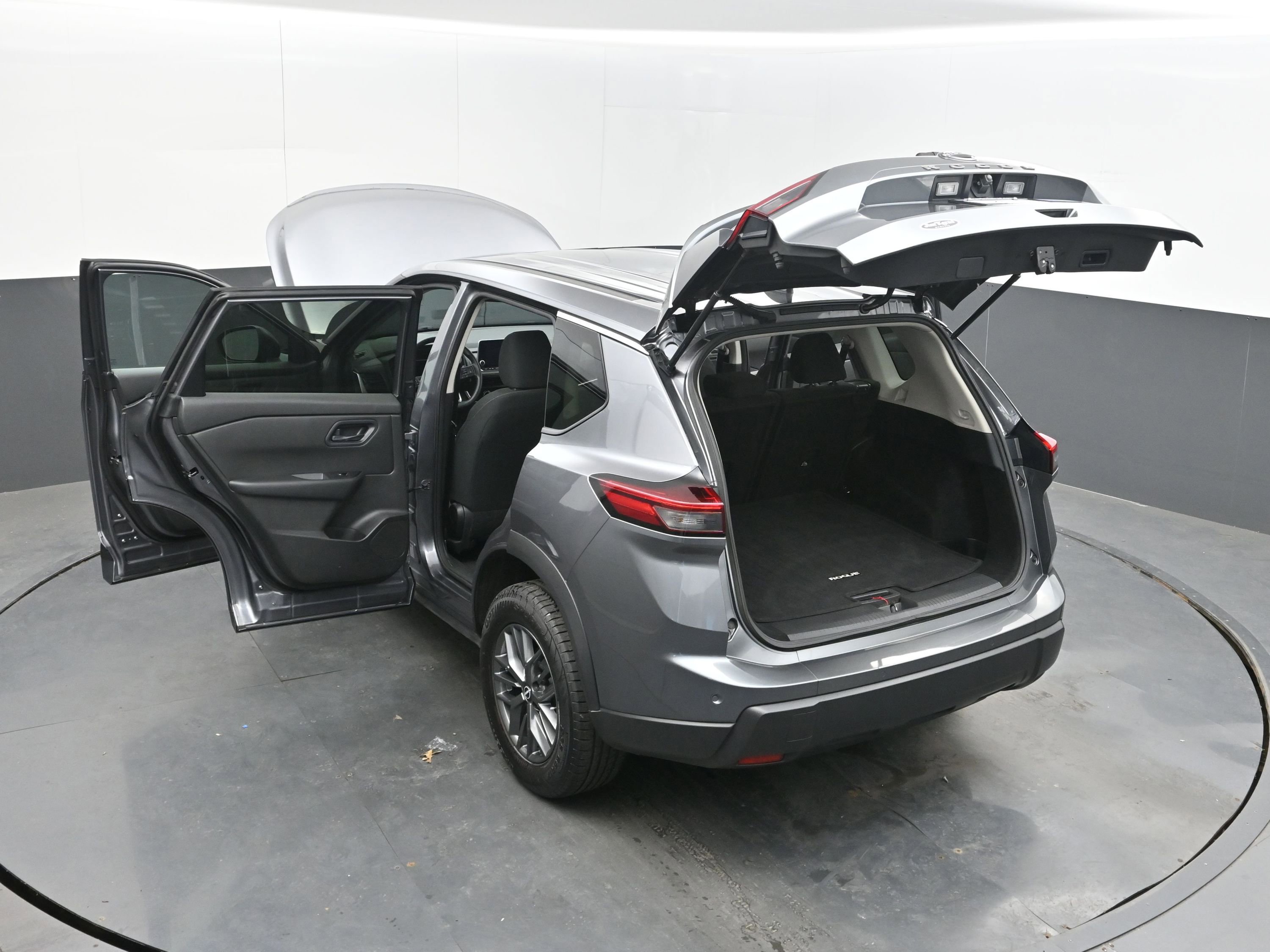 Certified 2024 Nissan Rogue S FWD image 43