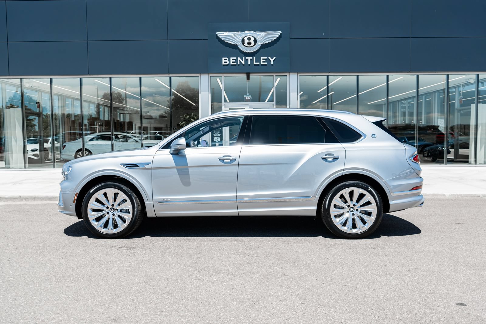 New 2026 Bentley Bentayga Extended Wheelbase AWD/4WD image 5