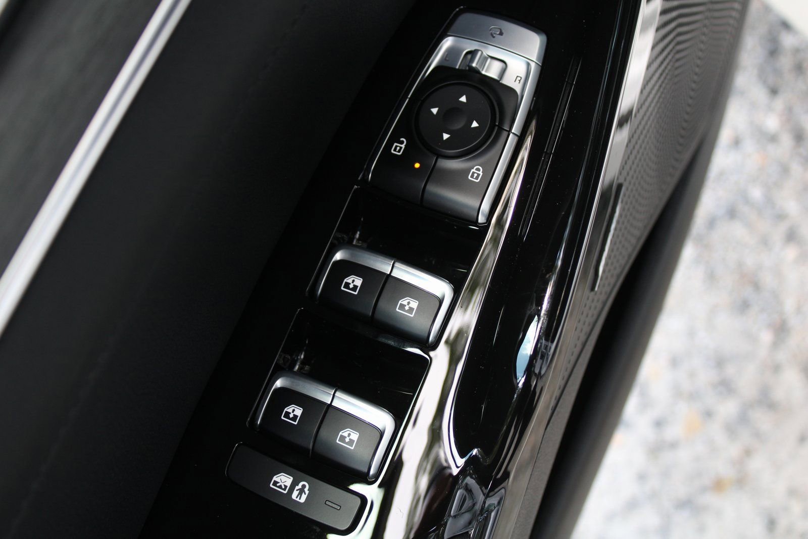 New 2026 Kia K5 EX image 19