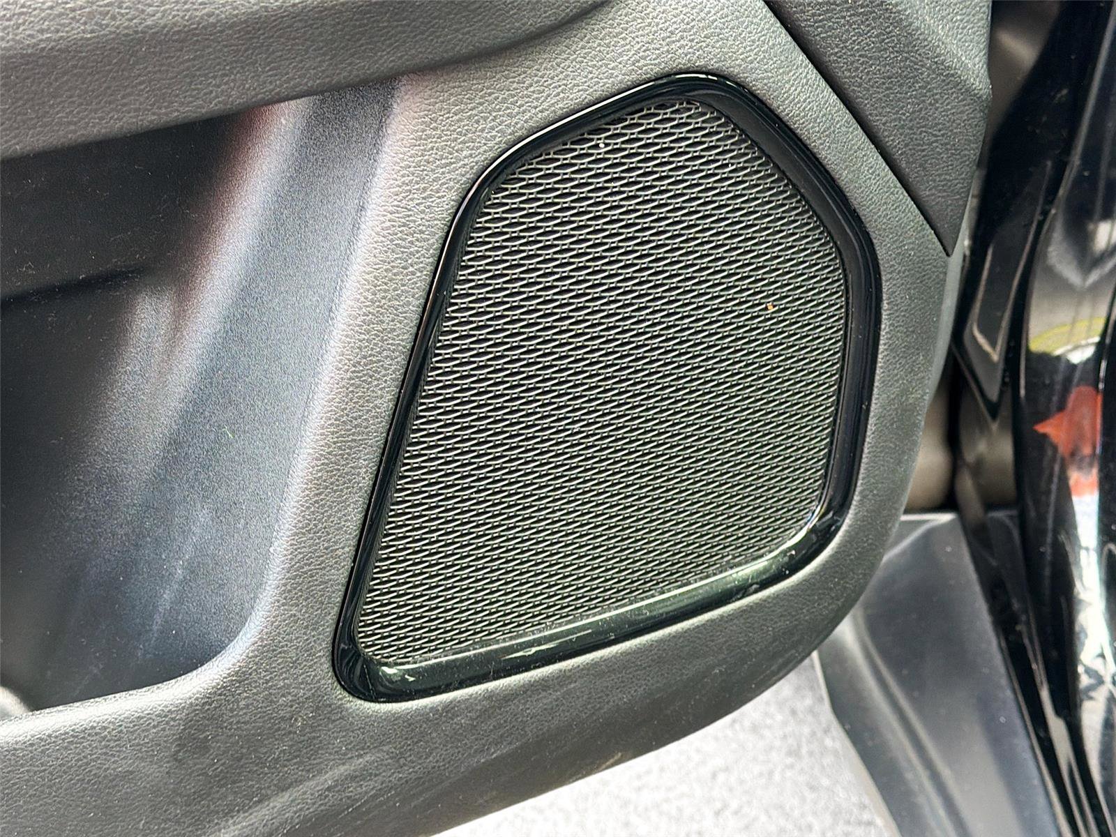 Used 2022 Jeep Compass Limited image 19