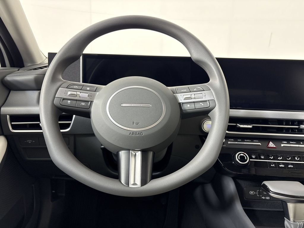 New 2026 Hyundai Sonata SE FWD image 11