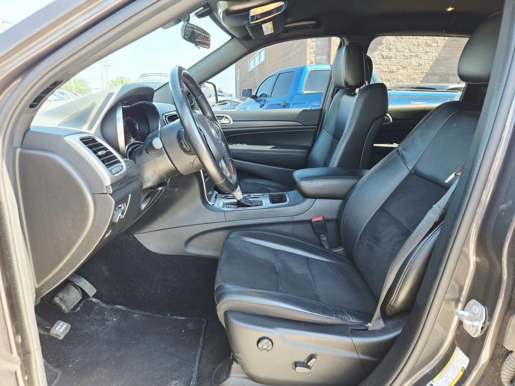 Certified 2021 Jeep Grand Cherokee Laredo X AWD/4WD image 11