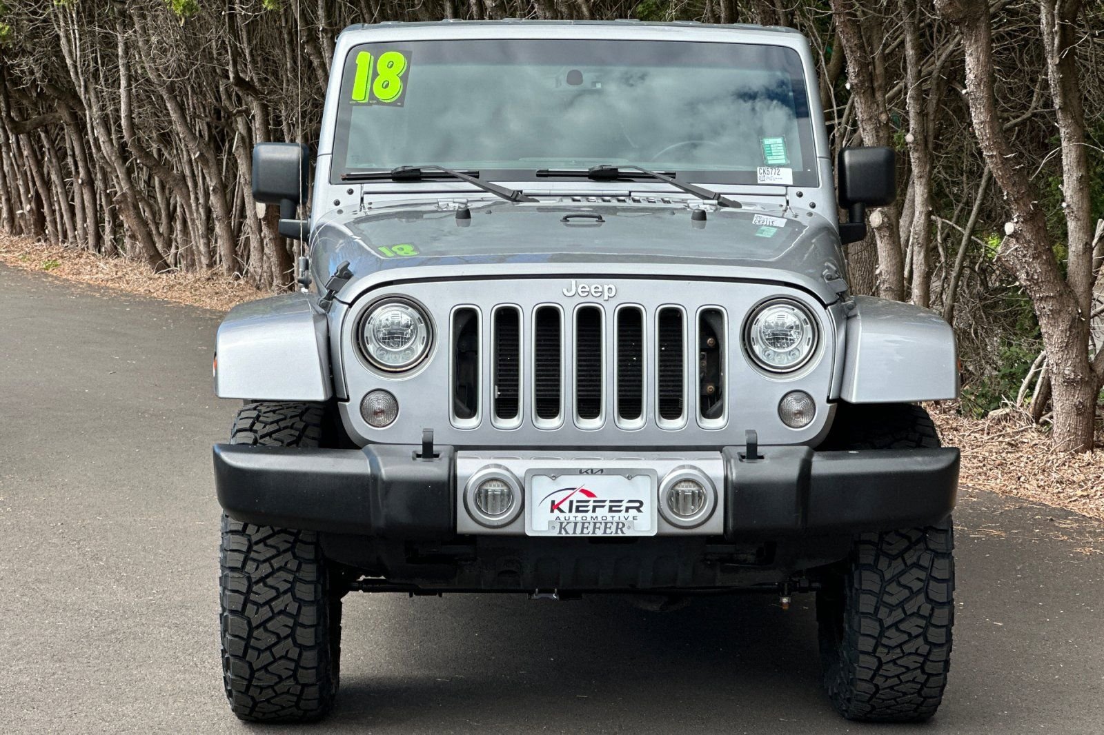 Used 2018 Jeep Wrangler Unlimited Sahara AWD/4WD image 9