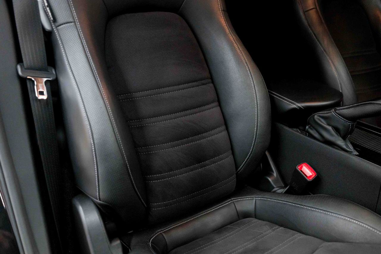 Used 2015 Nissan GT-R Premium AWD/4WD image 65
