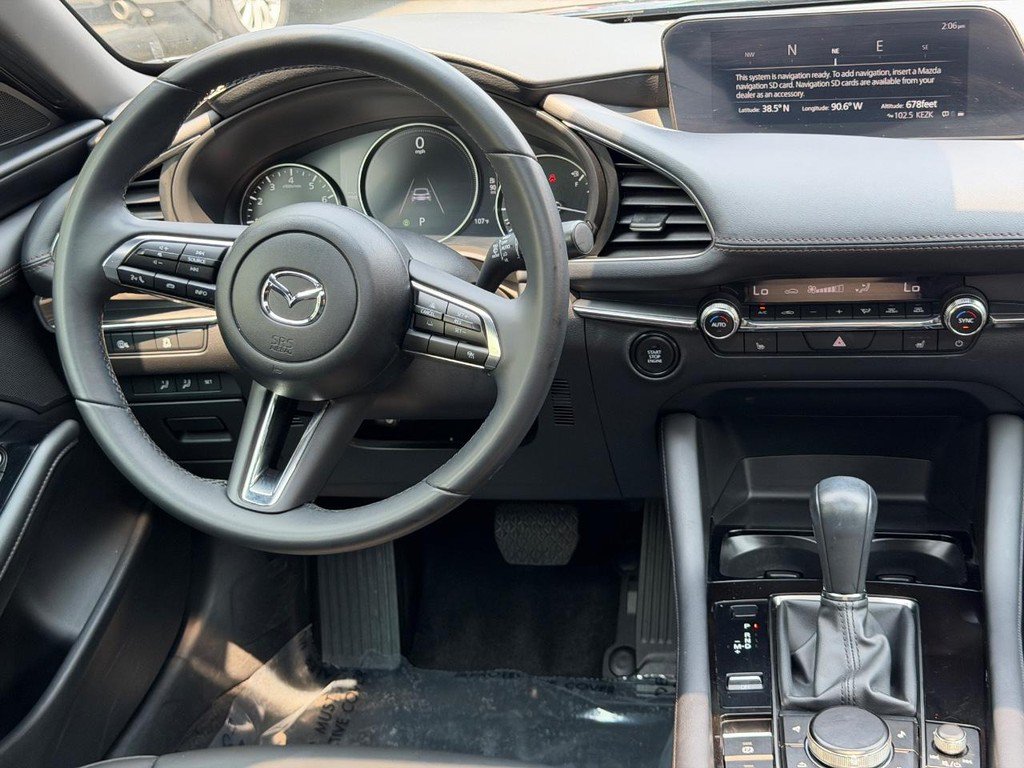 Used 2024 MAZDA MAZDA3 s FWD image 12
