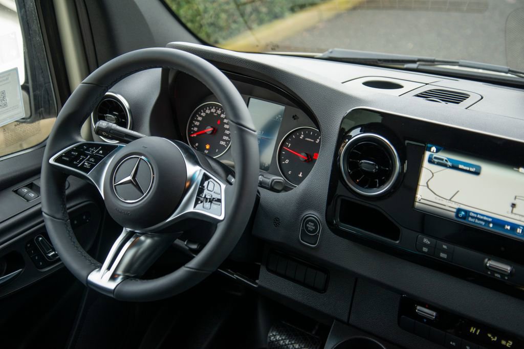 New 2026 Mercedes-Benz Sprinter 2500 image 18
