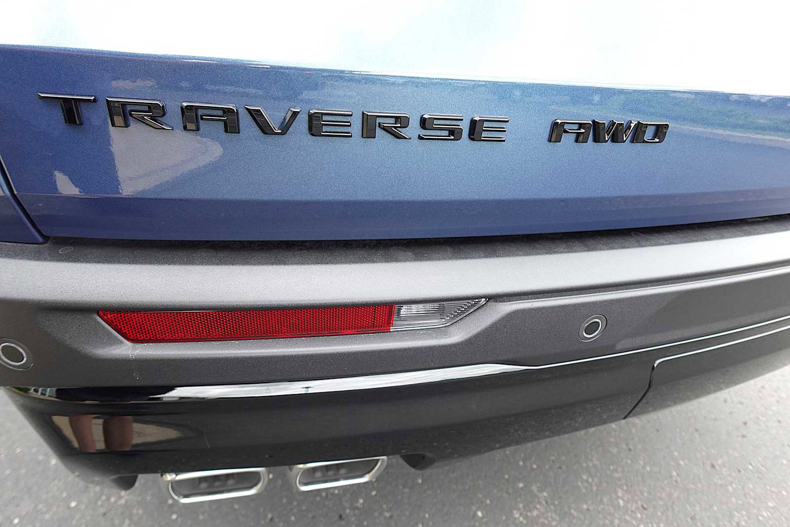 New 2026 Chevrolet Traverse LT w/ Midnight/Sport Edition image 10