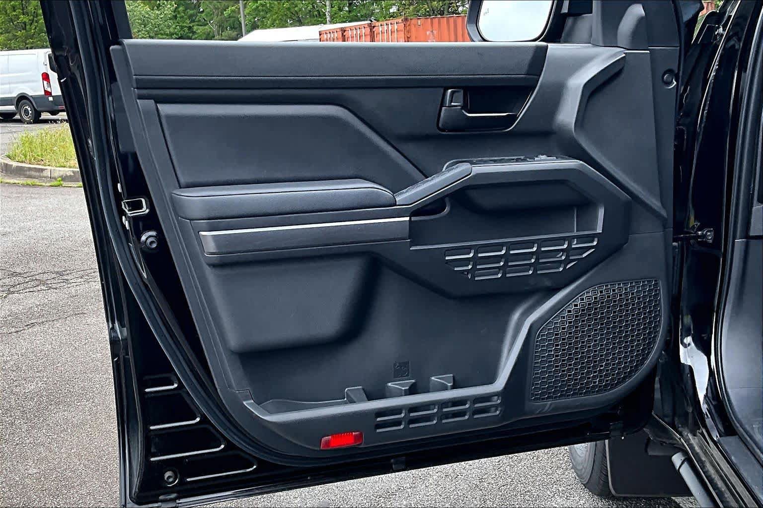 Used 2025 Toyota Tacoma SR5 RWD image 21