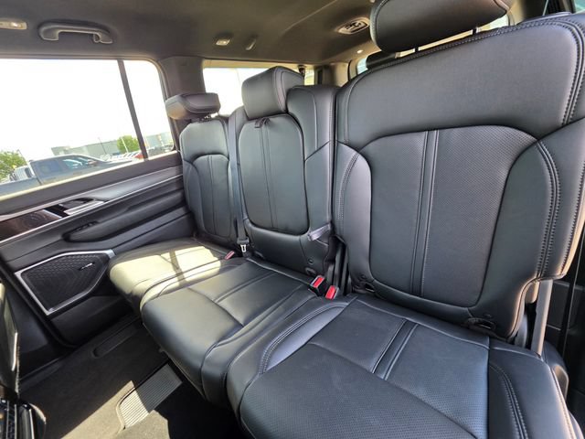 New 2026 Jeep Grand Wagoneer L 4WD w/ HD Trailer Tow Package image 15