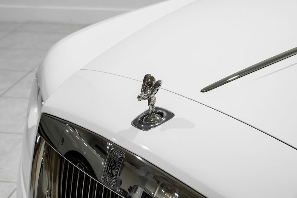 Used 2018 Rolls-Royce Dawn image 48