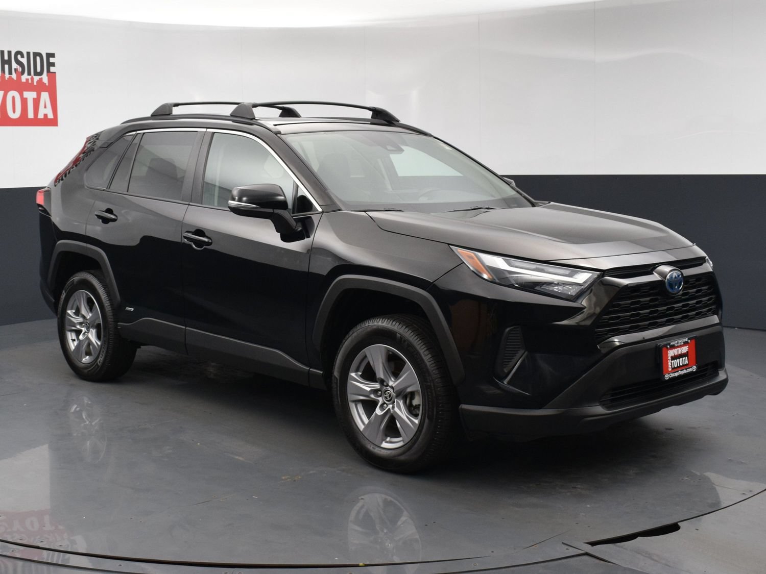 Used 2022 Toyota RAV4 XLE w/ Convenience Package AWD/4WD image 6