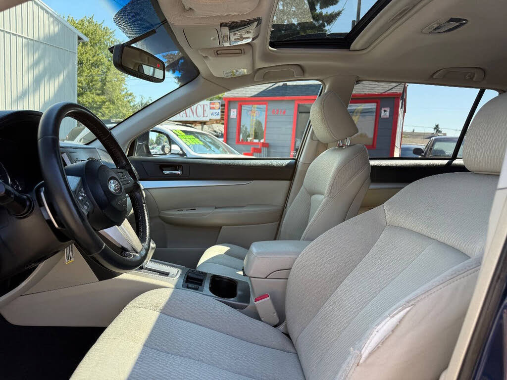 Used 2010 Subaru Outback 3.6R Premium AWD/4WD image 13