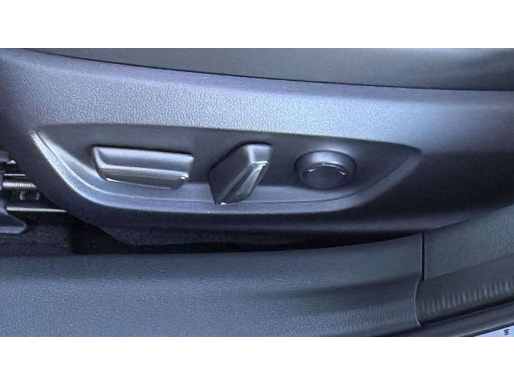 New 2026 Toyota Prius XLE image 28