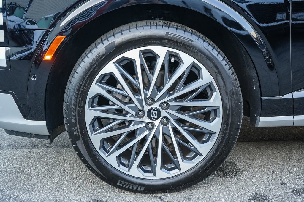 Used 2026 Hyundai Palisade Calligraphy image 11