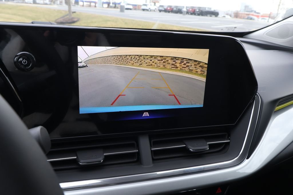 New 2026 Chevrolet Trax LT w/ Driver Confidence Package FWD image 26