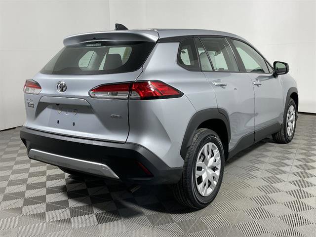 Used 2023 Toyota Corolla Cross L image 8
