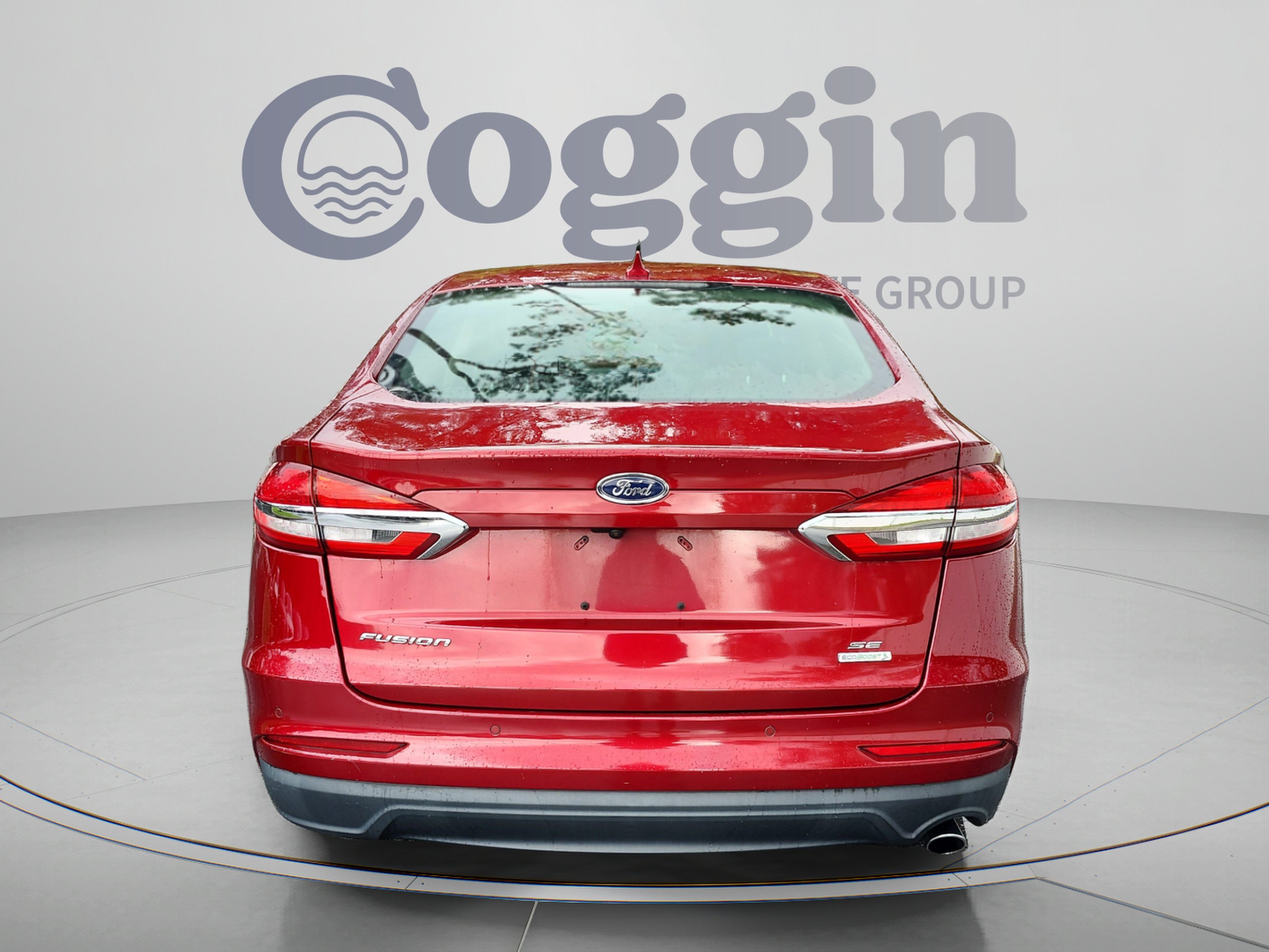 Used 2019 Ford Fusion SE FWD image 4